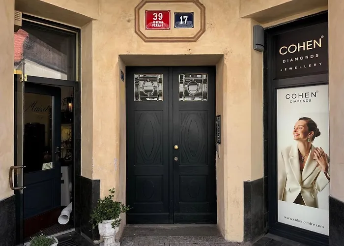 Old Town Maiselova * Prague